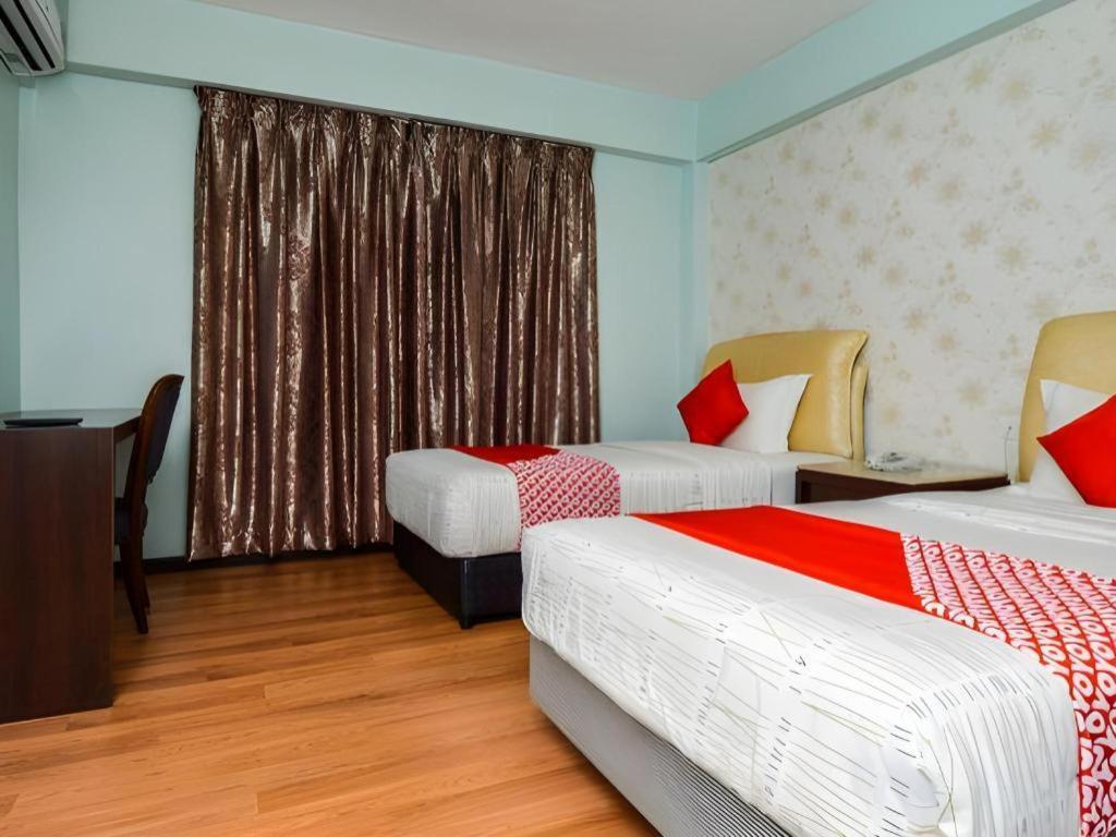 Grand Ct Hotel Малакка Экстерьер фото