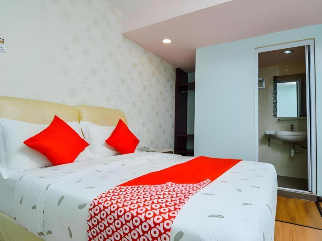 Grand Ct Hotel Малакка Экстерьер фото
