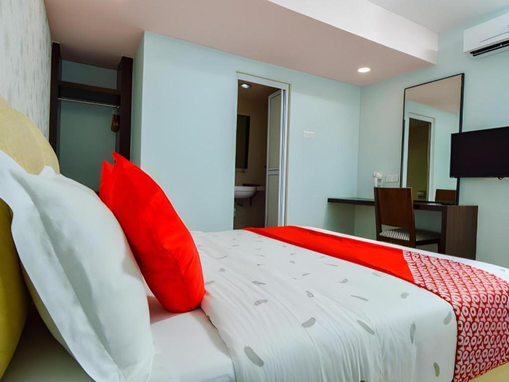 Grand Ct Hotel Малакка Экстерьер фото