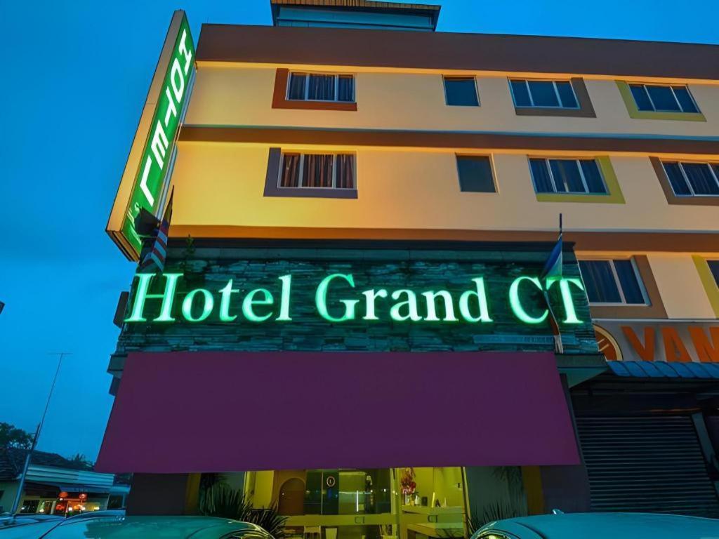 Grand Ct Hotel Малакка Экстерьер фото