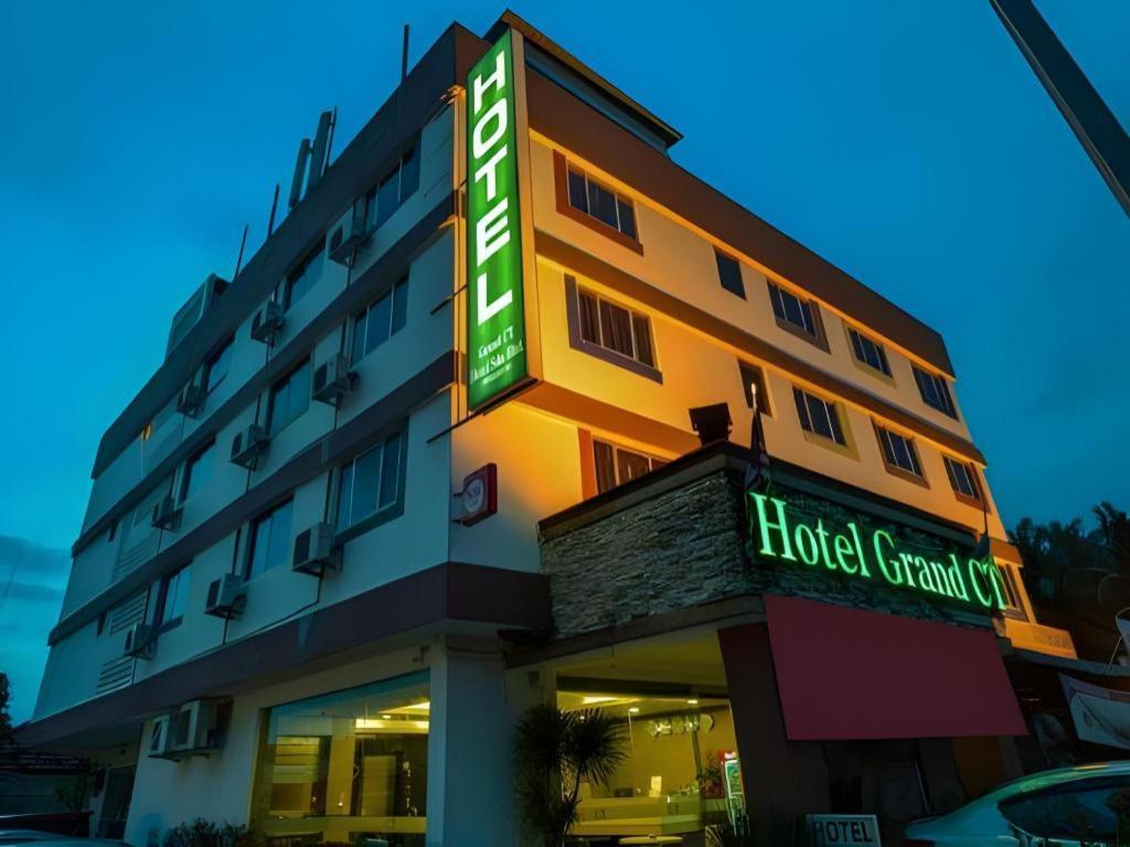 Grand Ct Hotel Малакка Экстерьер фото