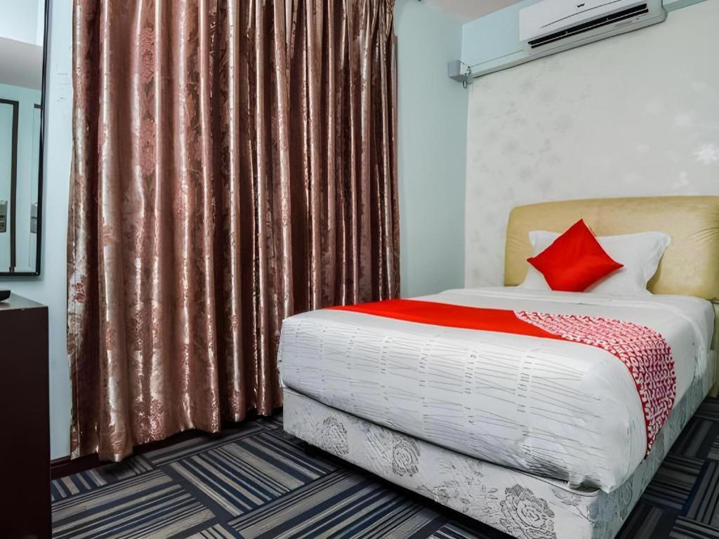 Grand Ct Hotel Малакка Экстерьер фото