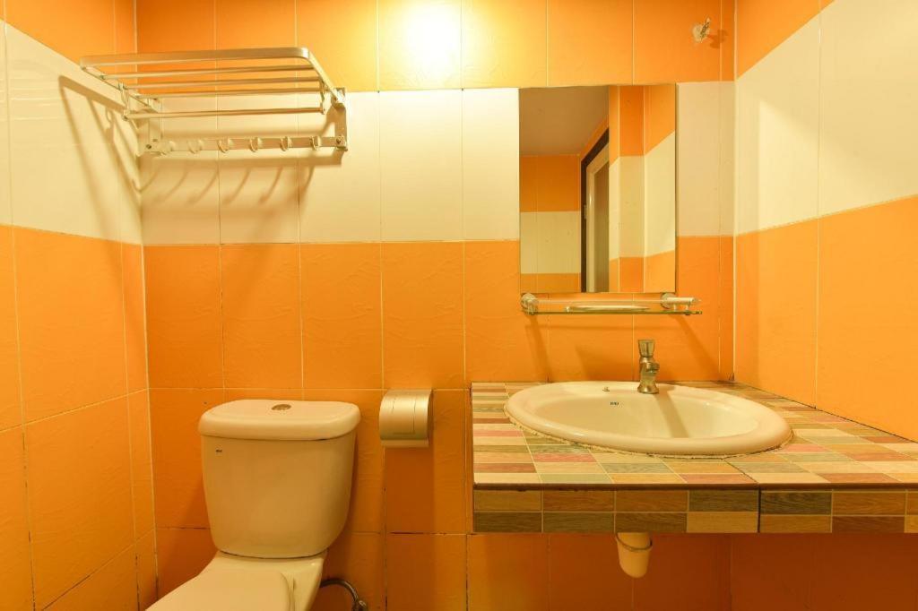 Grand Ct Hotel Малакка Экстерьер фото