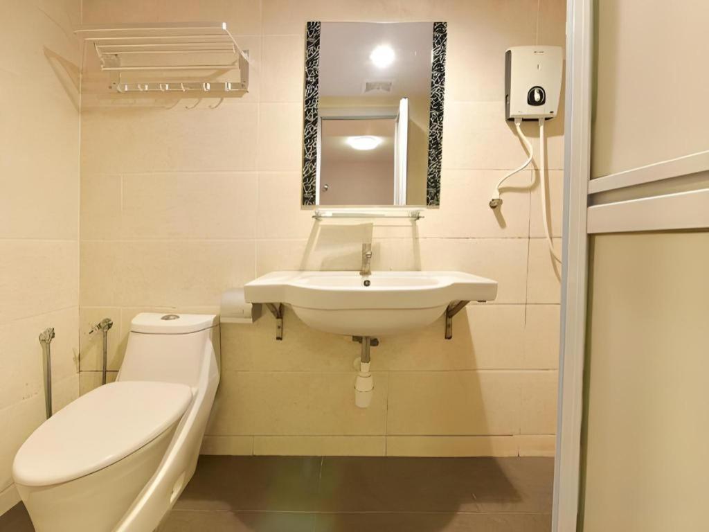 Grand Ct Hotel Малакка Экстерьер фото